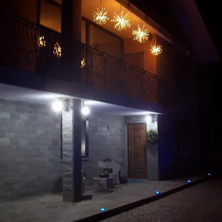 Il Quadrifoglio アパート Pavarolo